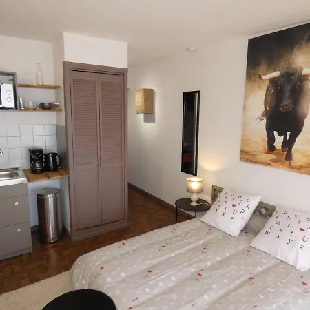 Lägenhet Studio Climatise Rdc Centre Motte Quartier Port *